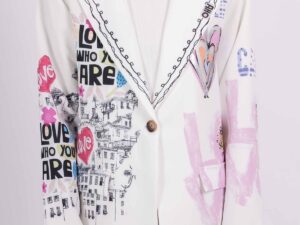 Blazer - Love who you are ❤️